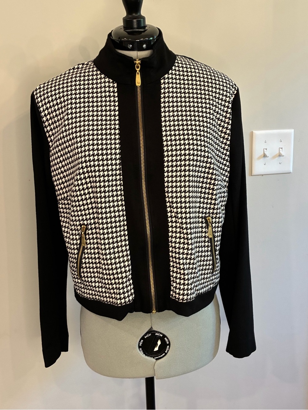 Peter Nygard Black & White Houndstooth Zip-Front Bomber Jacket